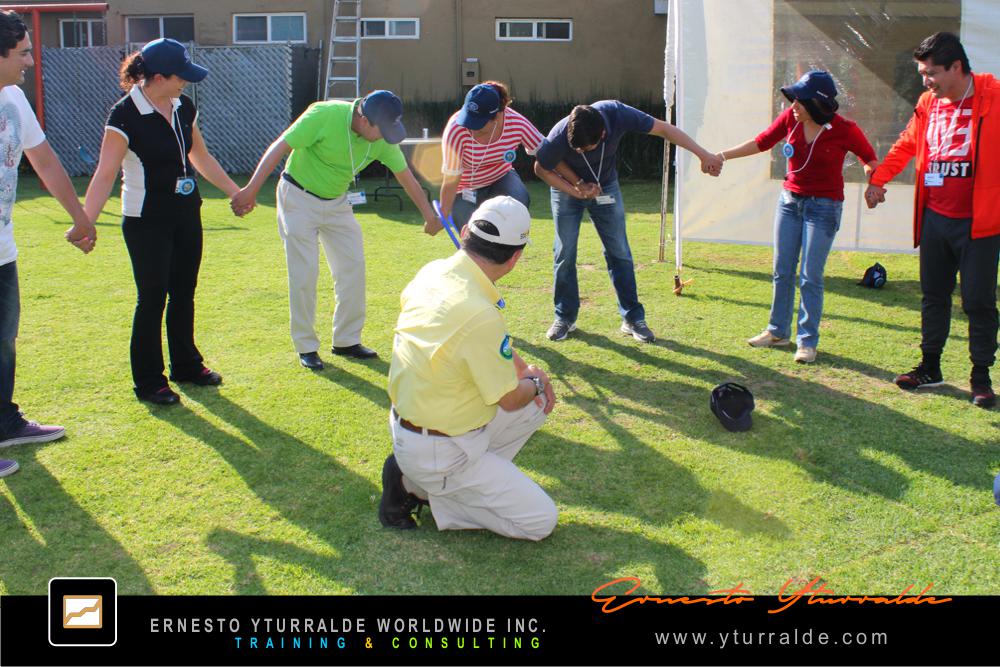México Team Building | Talleres de Cuerdas en México fortaleciendo la colaboración con Ernesto Yturralde